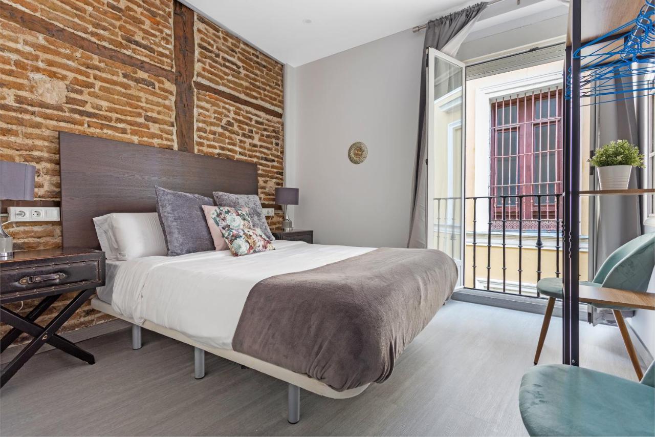 Downtown La Latina Grupos, By Monaro***** * Madrid